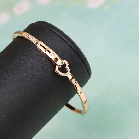 Rose Gold Bangle with Crystal Heart Centerpiece, Elegant Bracelet, XPBL0601 - Picture 9 of 12